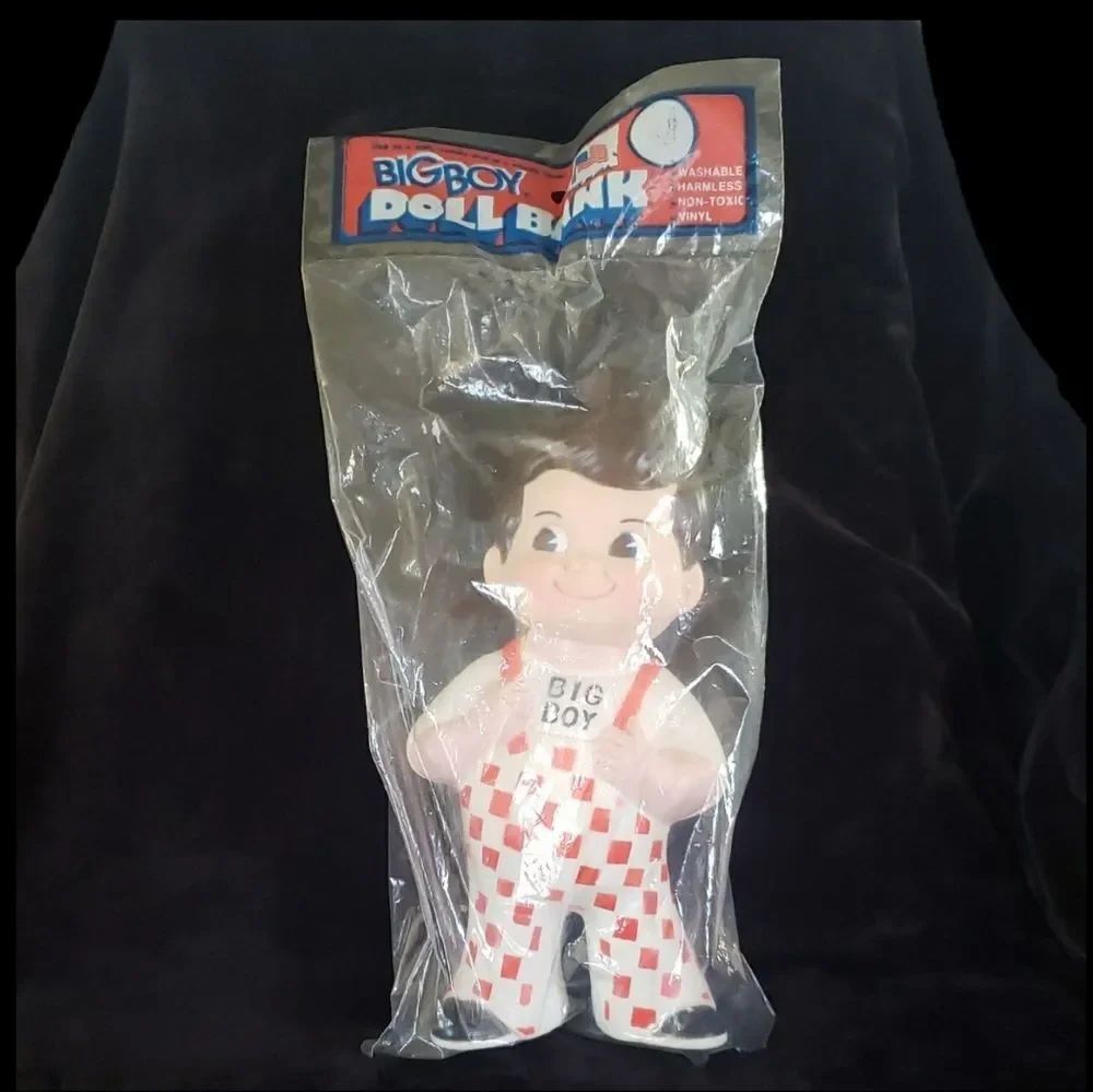 NIP Vintage 1973 Bob's Big Boy Restaurant Vinyl Doll Bank 9"